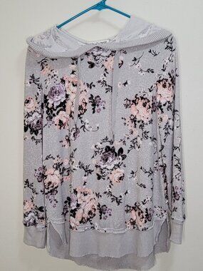 Juniors Wallflower soft hoodie top